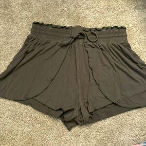 Flowy/ Ruffle Waist Halara Shorts